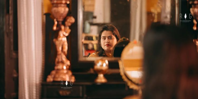 Cinematic Laha Bari Pre-Wedding Shoot in Kolkata