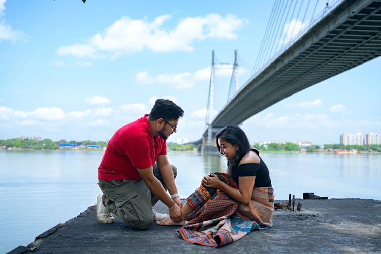 Top 10 Pre-Wedding Shoot Locations in Kolkata: Paid vs. Free