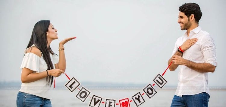 couple pre wedding photoshoot