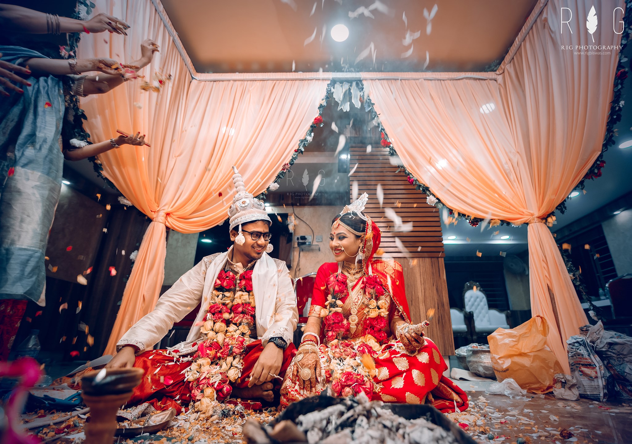 couple photoshoot poses