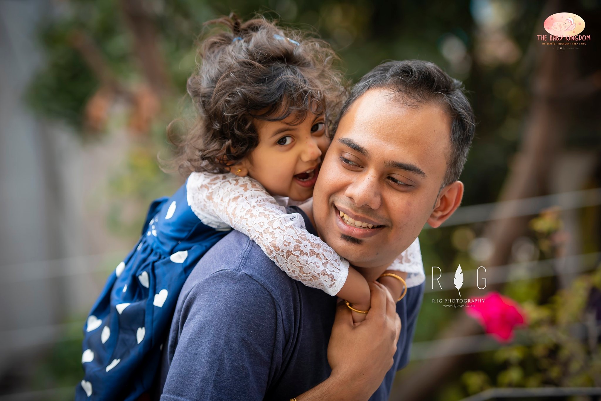 baby photoshoot with parents