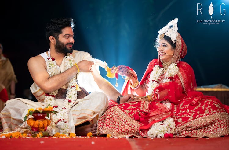 dreamlike mukut design for bride