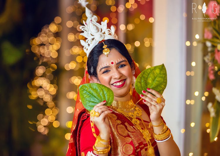 glamorous topor for bengali bride