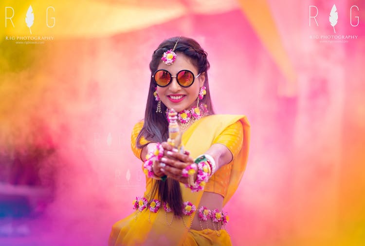 unique haldi photoshoot poses