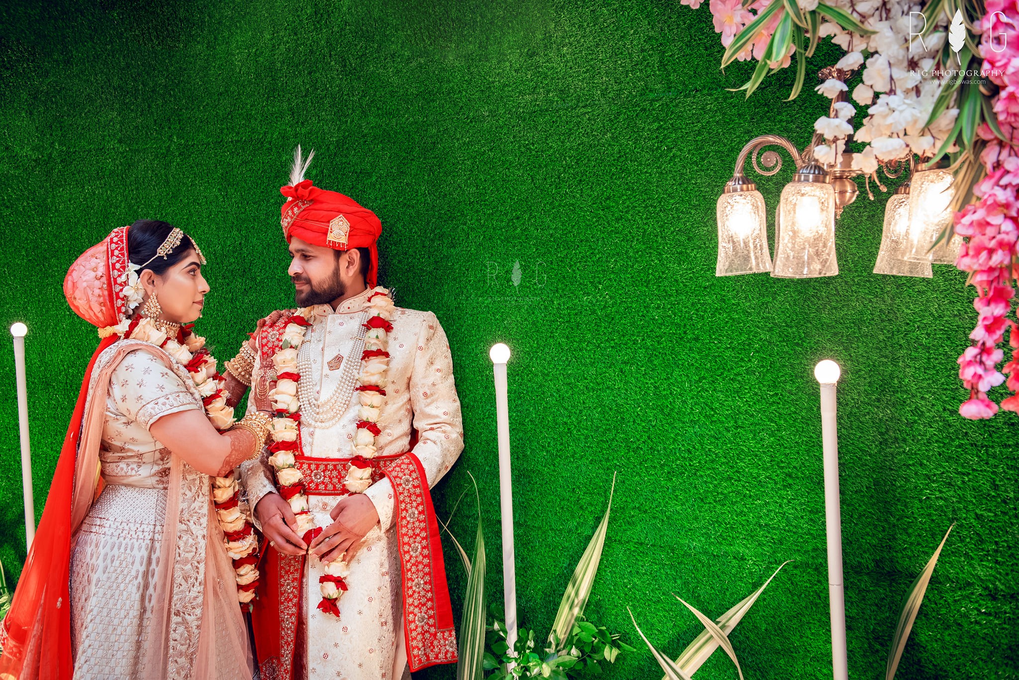 couple photoshoot poses