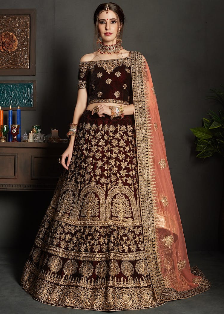 mehndi outfits for indian brides