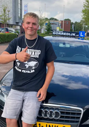 Remco Dootjes geslaagd voor zijn rijbewijs