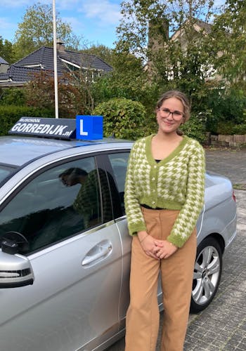 Fredou Nieuwenhuis geslaagd voor haar examen