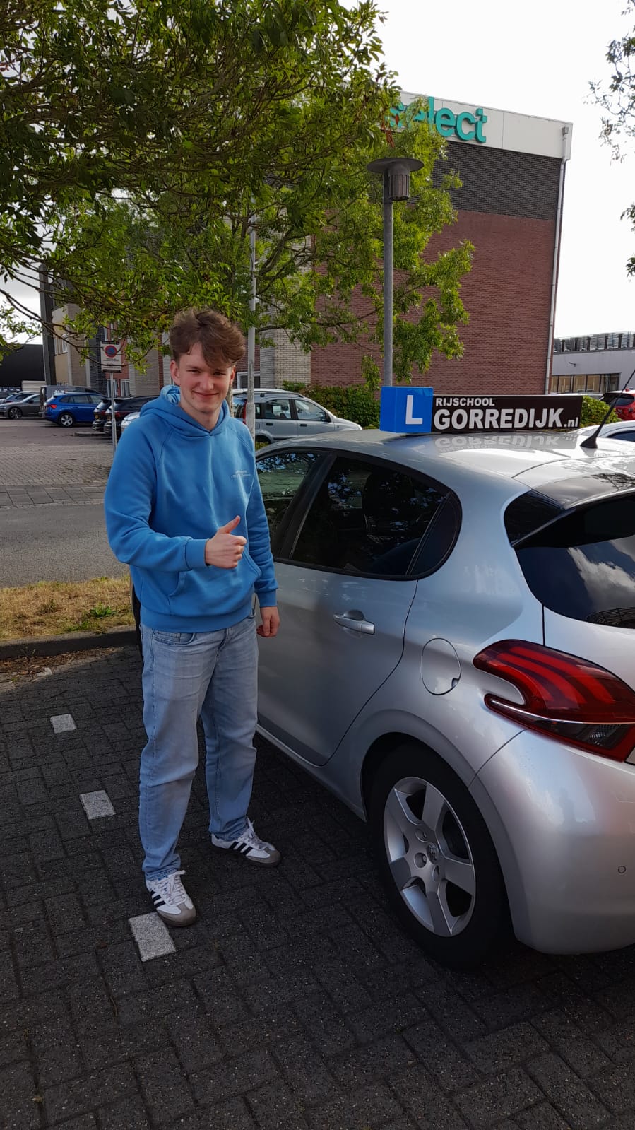 Storm geslaagd voor zijn rijbewijs