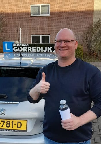 Rob geslaagd voor zijn rijbewijs