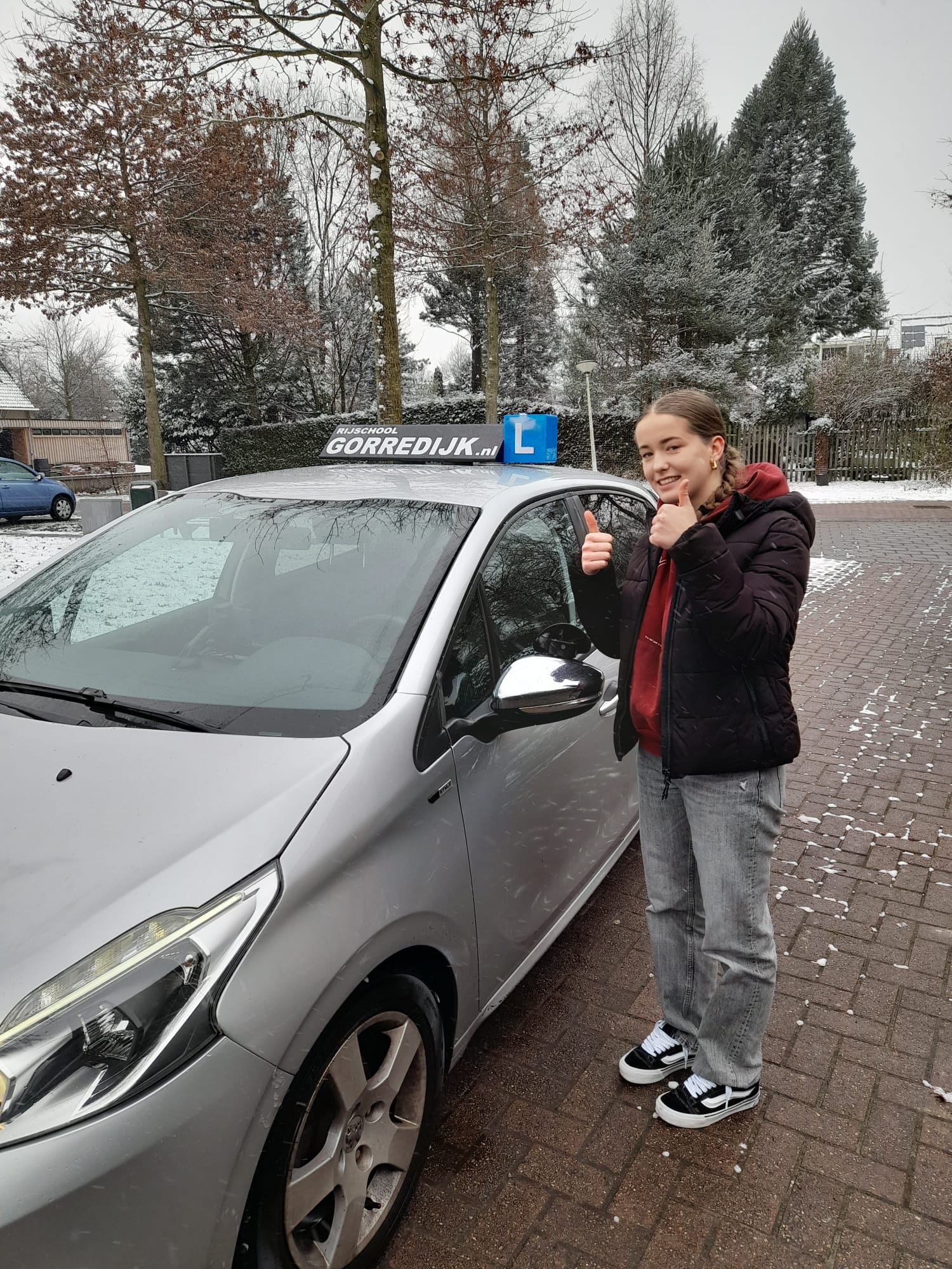 Silje Tamminga geslaagd voor haar rijbewijs