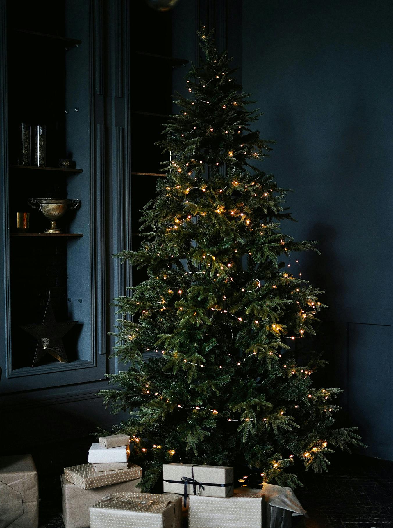 Albero di Natale con regali
