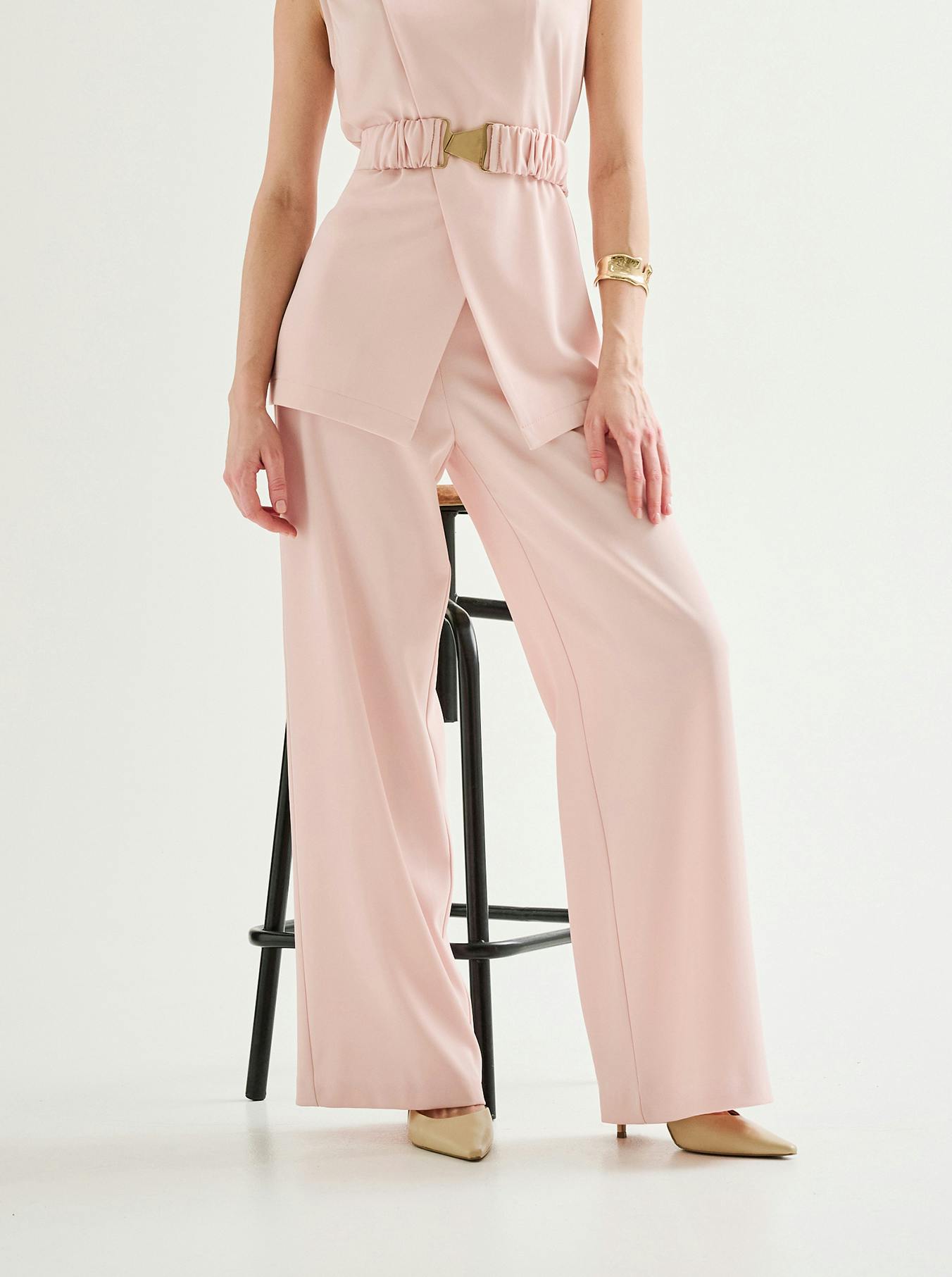 Pantaloni larghi rosa