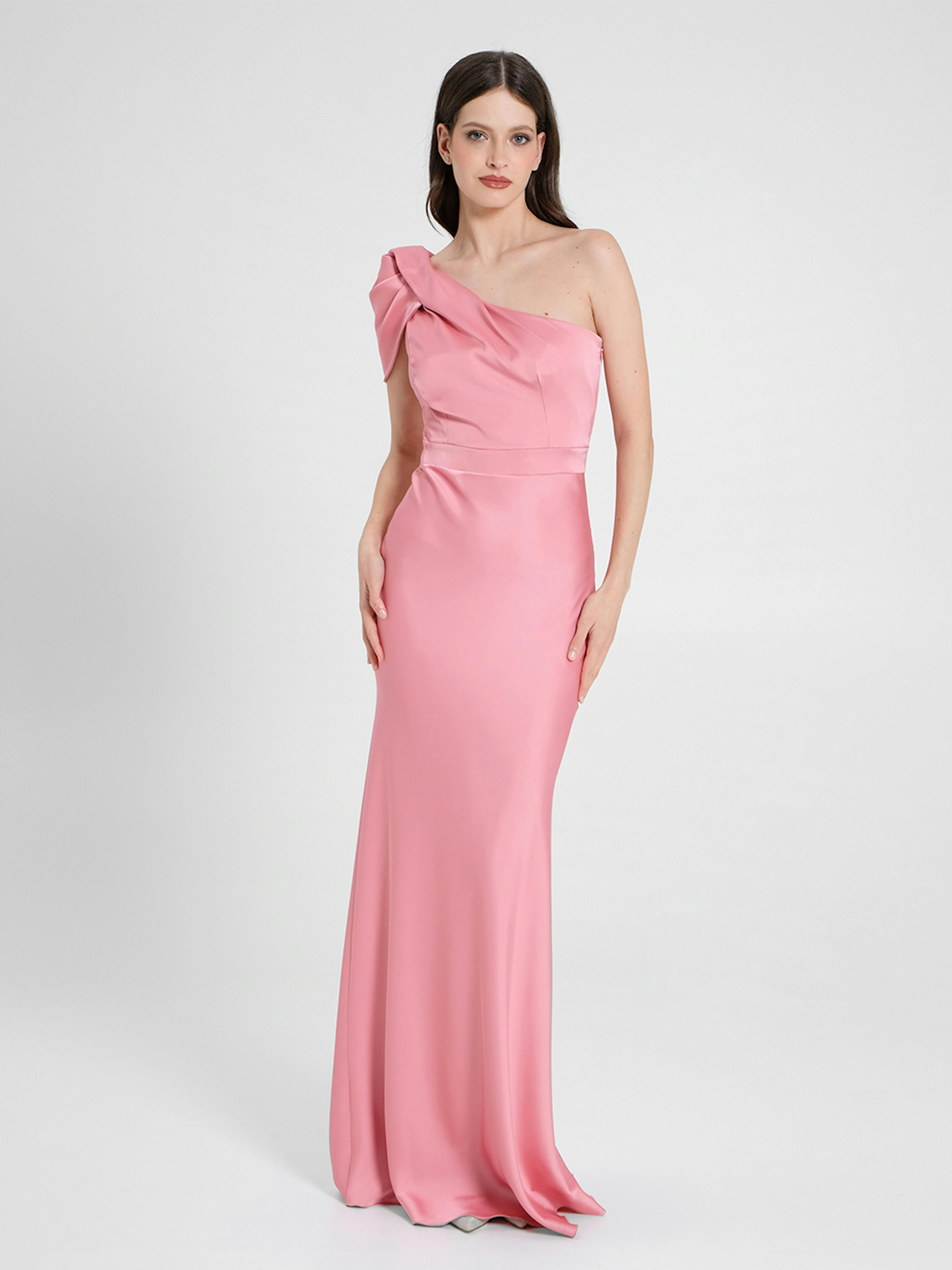 Vestido de hombro descubierto rosa antiguo