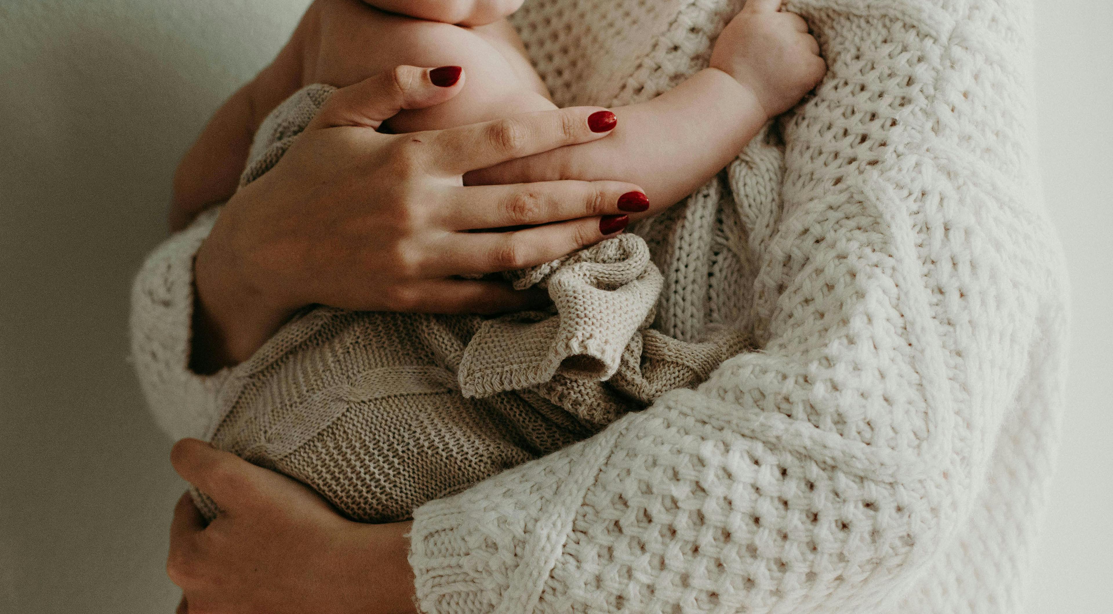 Abbraccio festa della mamma