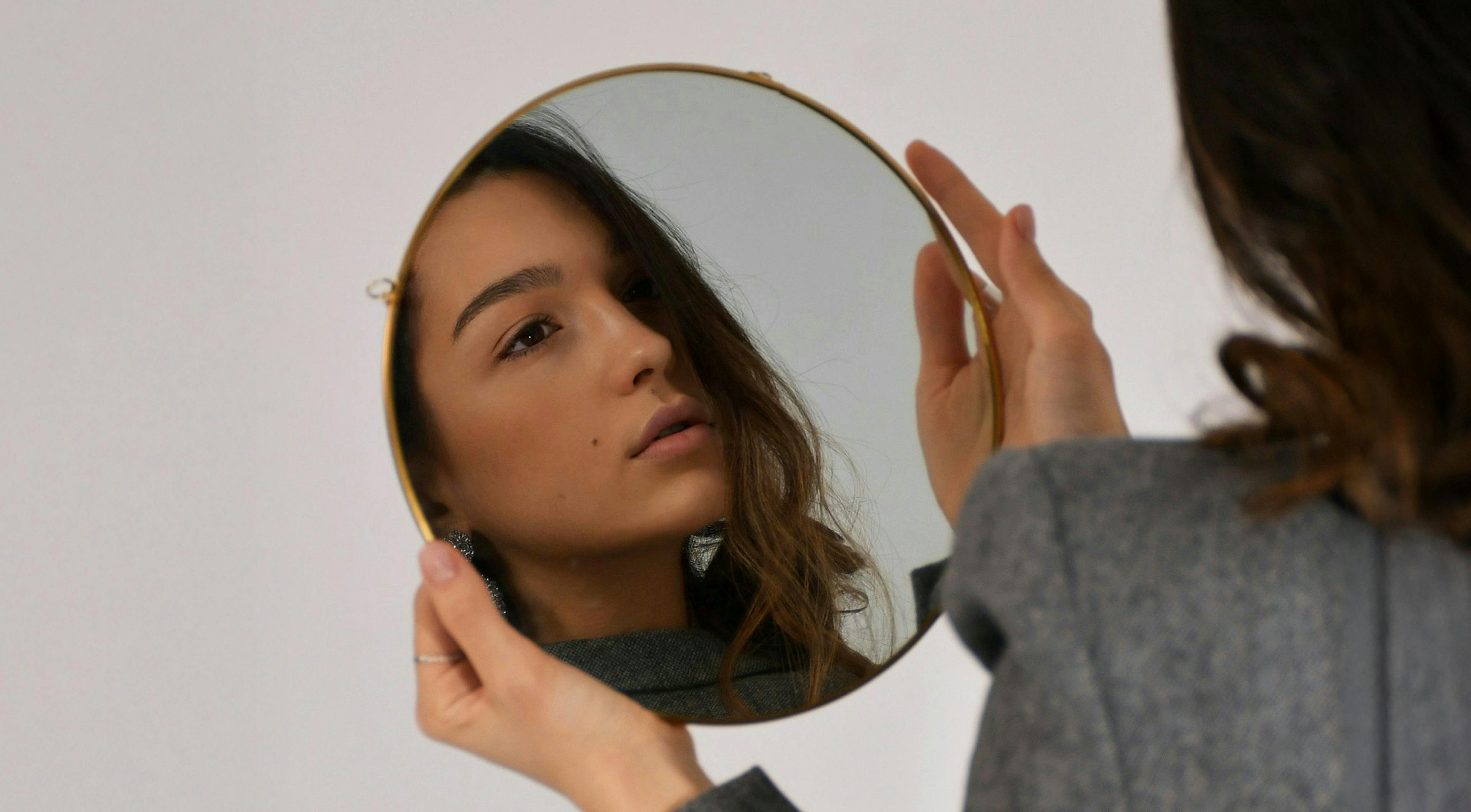 Riflesso allo specchio