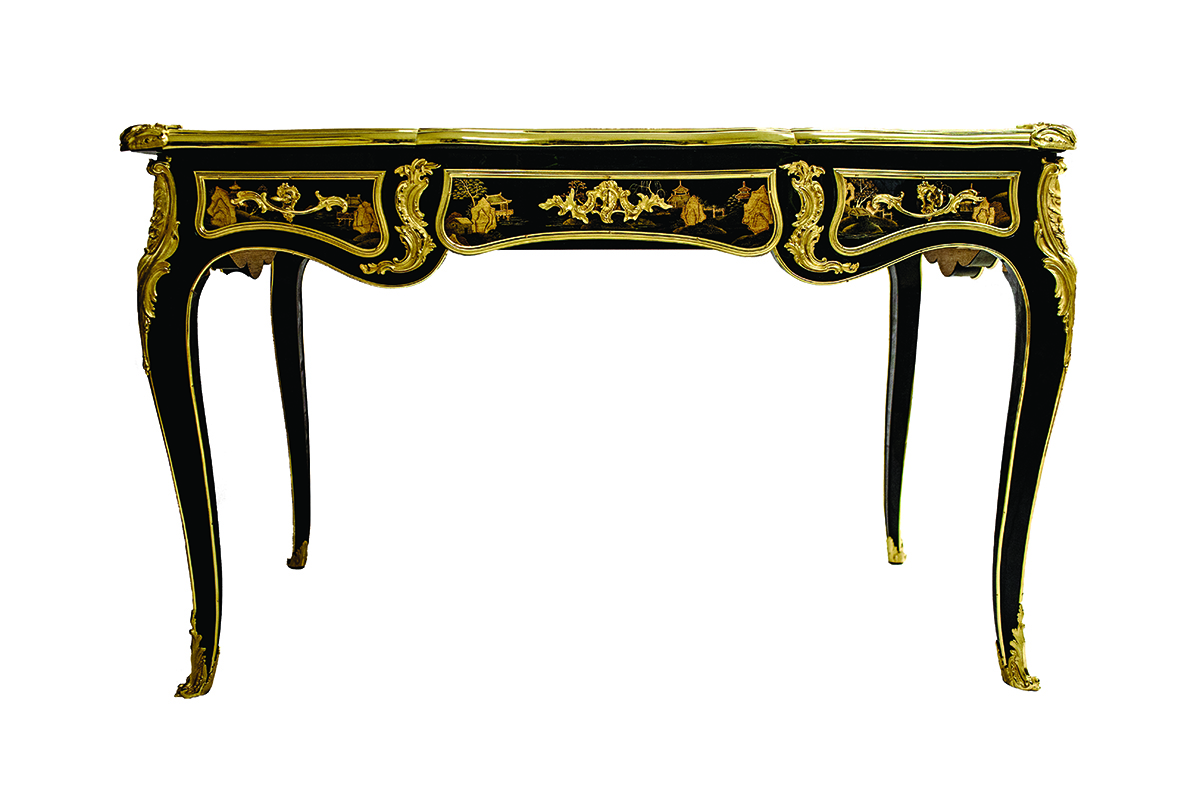 Louis XV style Lacquer Desk, Chinese lacquer work, ormoulu set of bronzes, leather top,  120 x 60 x 75 cm ©RINCK
