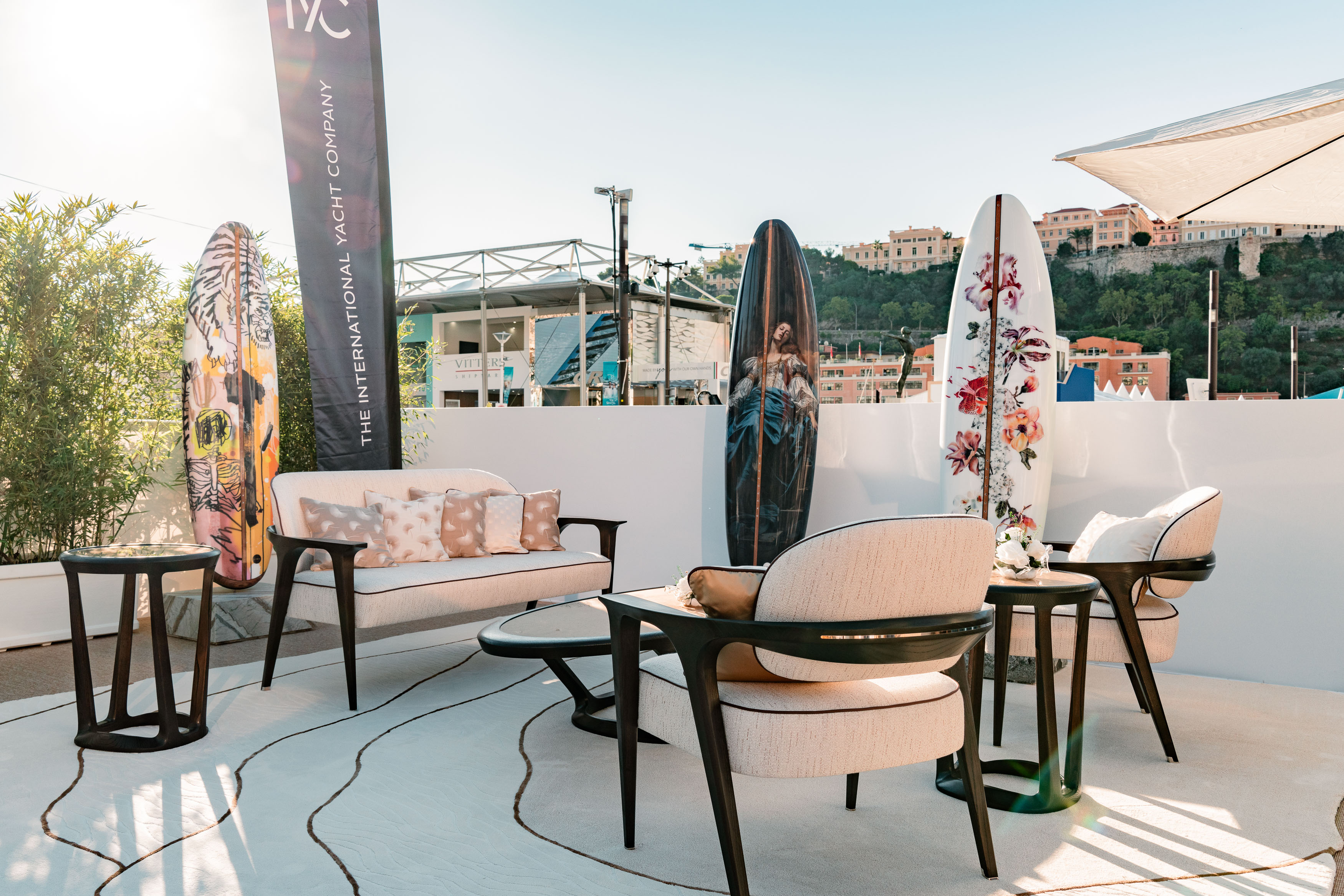 IYC Lounge at the Monaco Yacht Show 2024. Collection outdoor Rinck x Zuretti - bespoke rug by Sacco 
