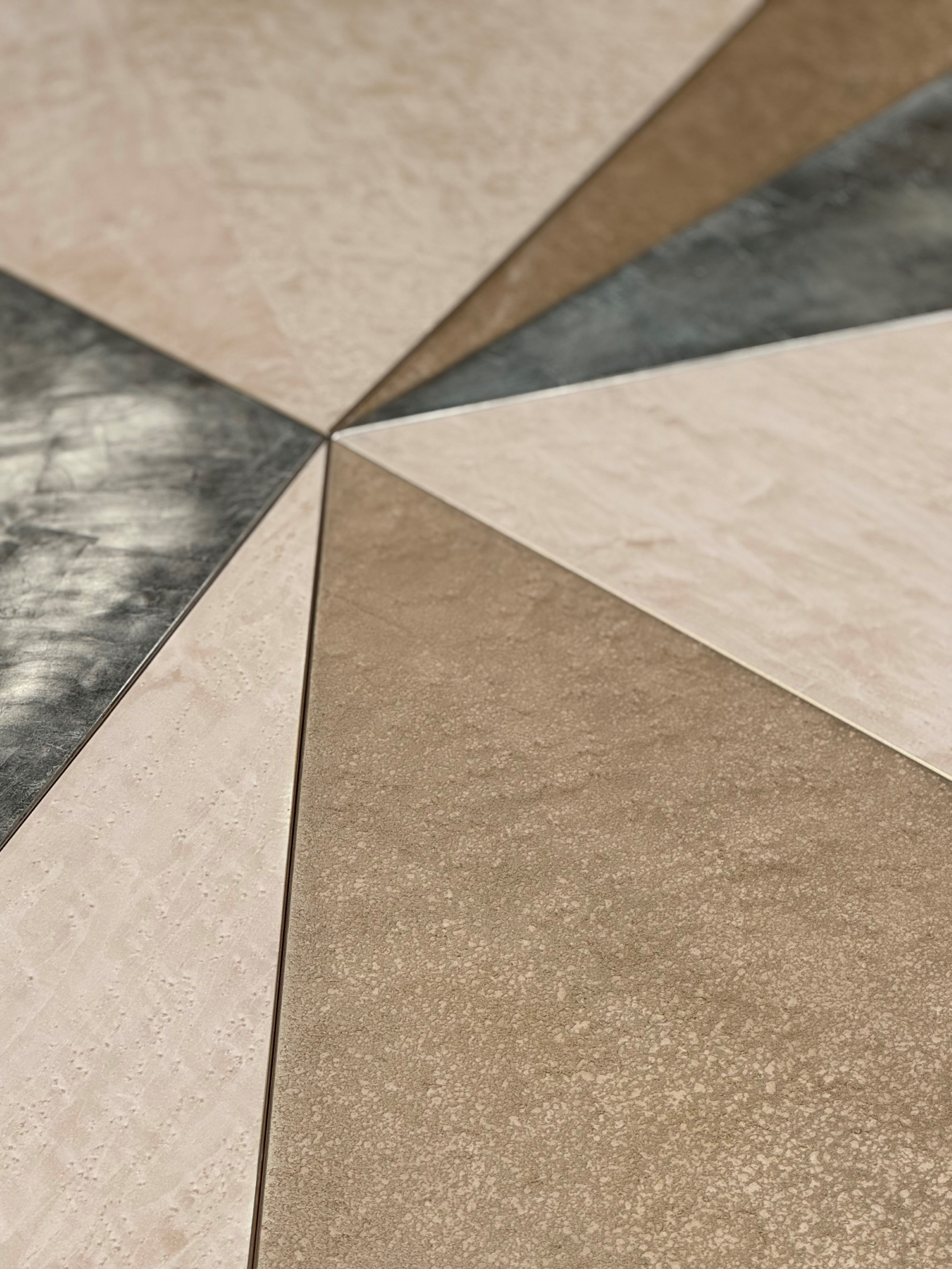 Detail of the wall panel and its finishes