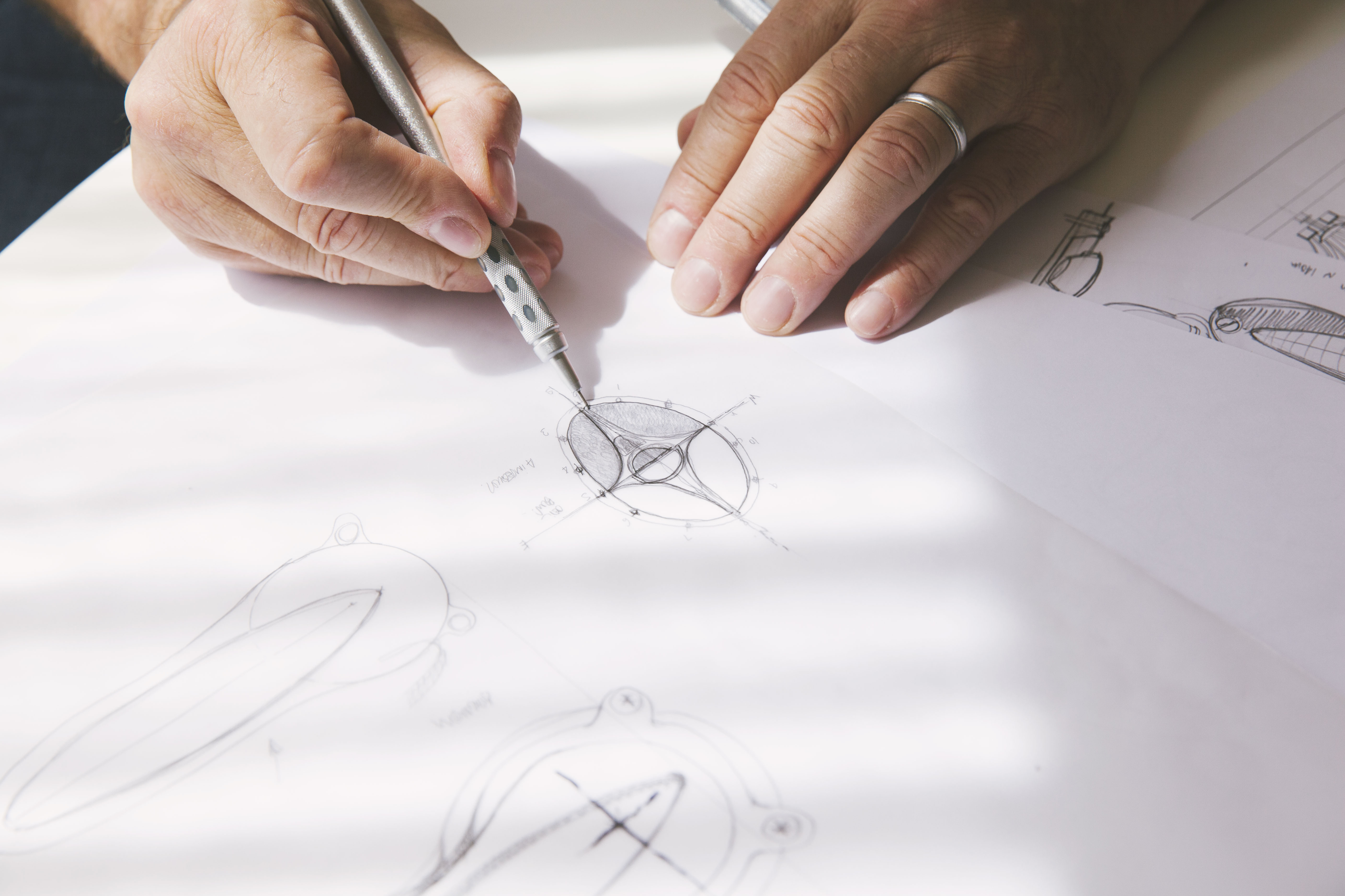 Dessin à la main réalisé par Maxime D'Angeac © Xavier Antoinet 