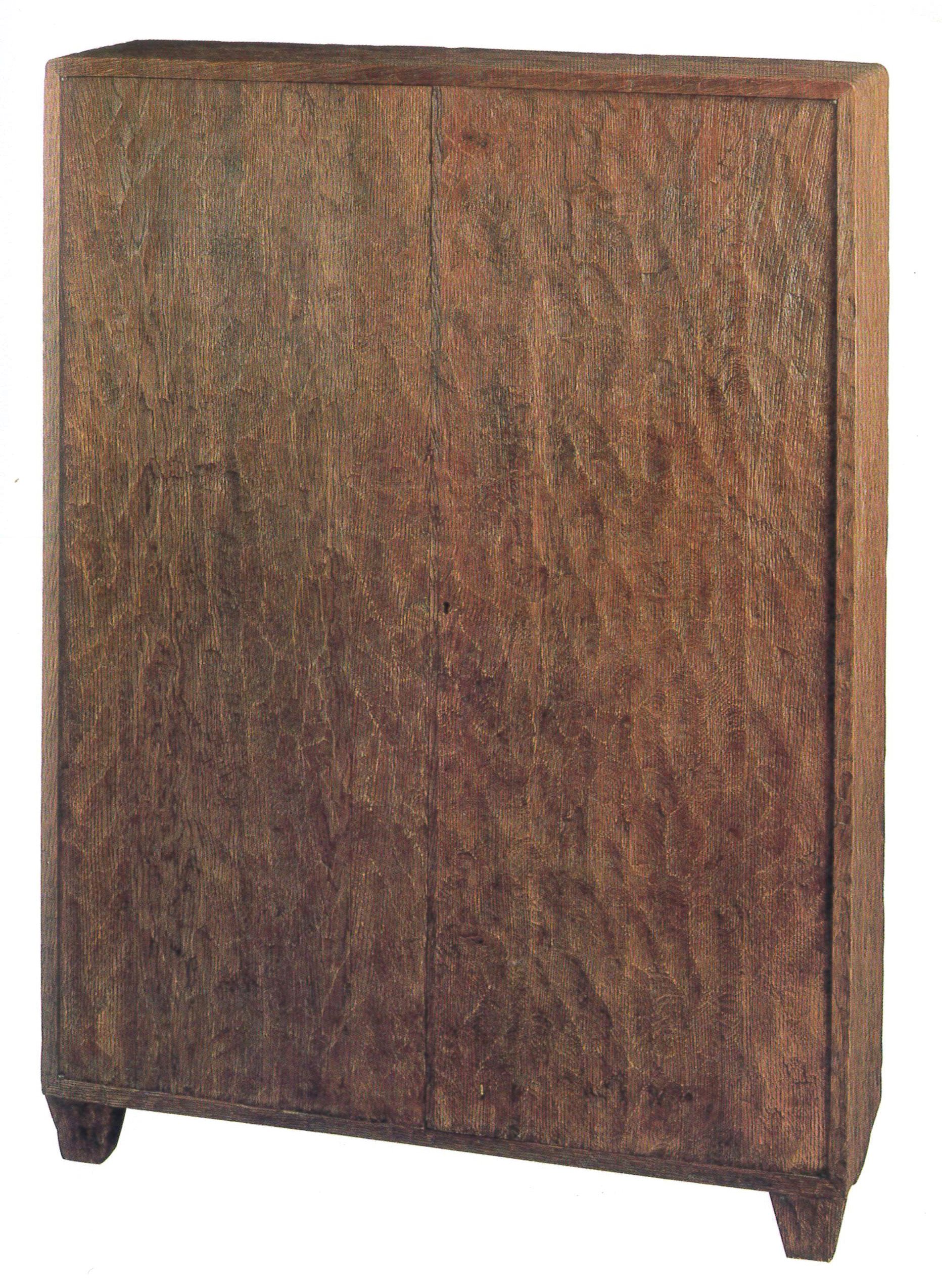 Sideboard in sandblasted oak worked with an adze and a gouge. Courtesy Jacques De Vos Ed Du Regard/ Courtesy Jacques De Vos