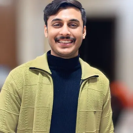 Naman Parashar headshot