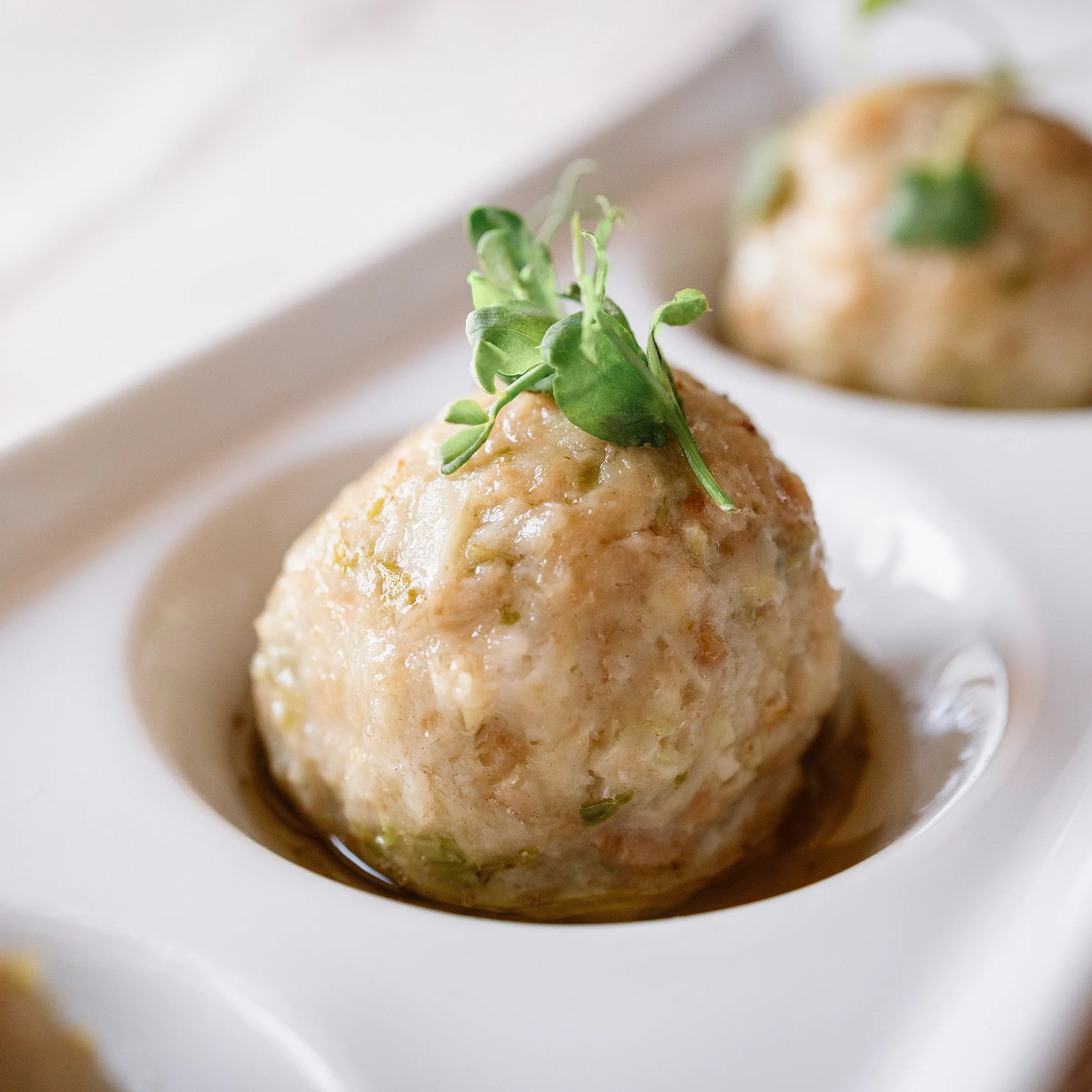 Canederli con verza e cuore di formaggio Puzzone di Moena