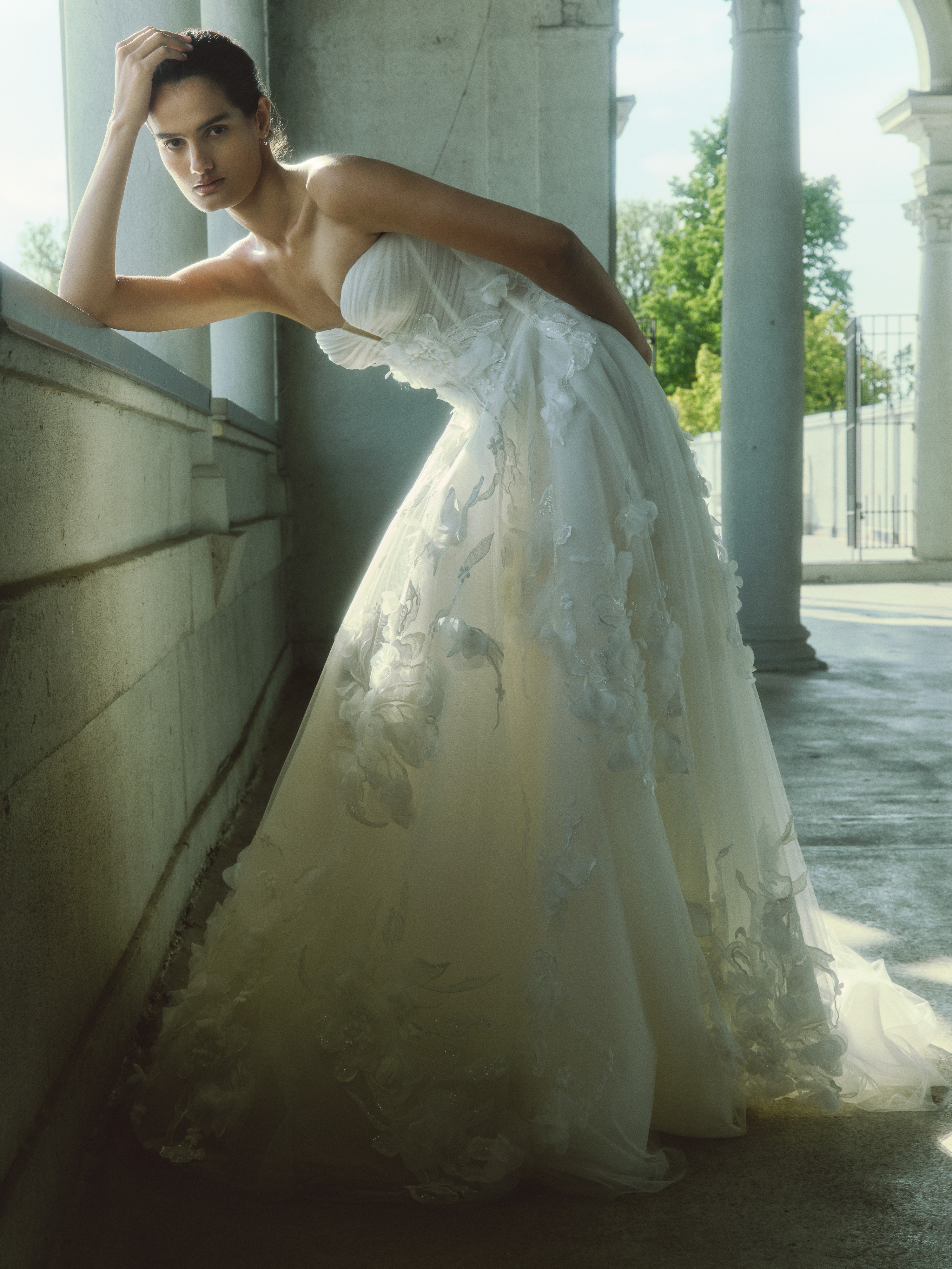 WEDDINGS RIDES DRESSES DESIGNERS RVTA（Drama and elegance