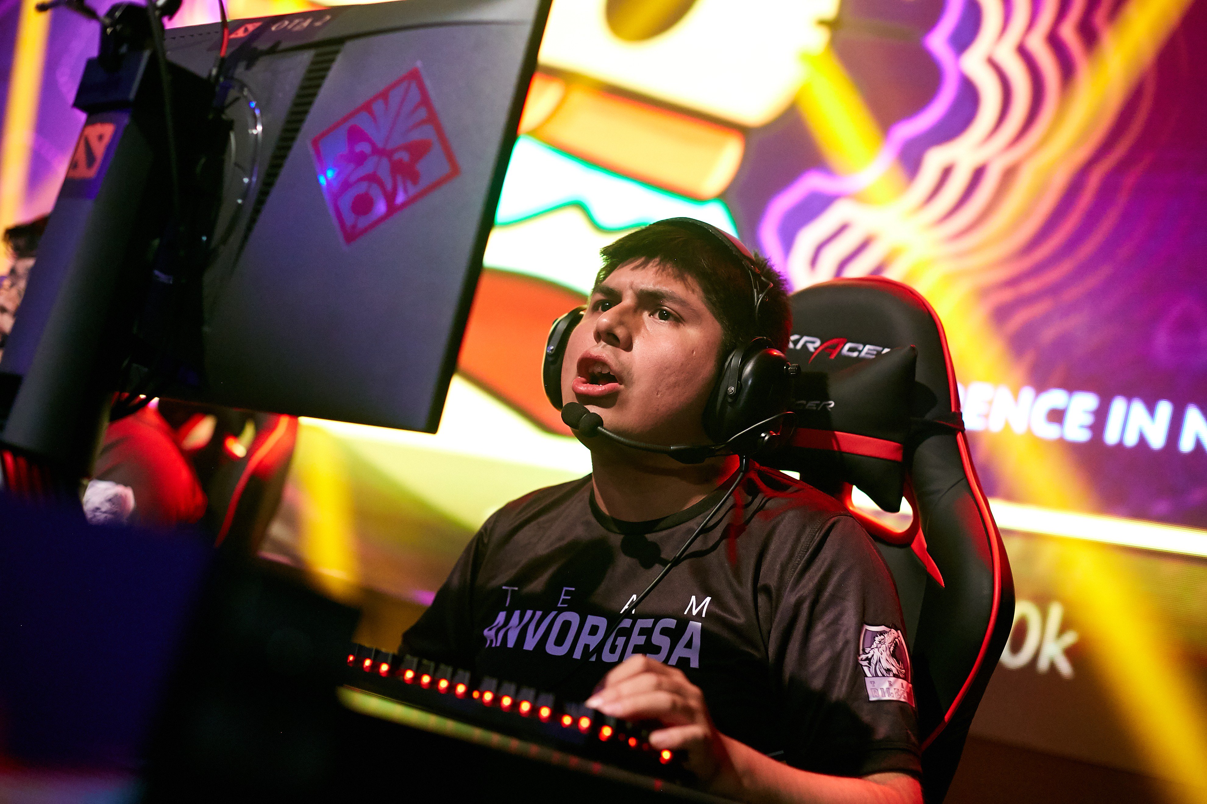 Beastcoast heroic. Самый сильный игрок в дота 2. Gojira дота 2 beastcoast. Эль чача дота 2. Beastcoast heroic.