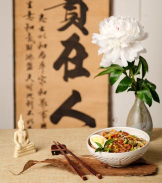 Salade de nouilles soba aux edamames et basilic thaï - Le Rizen