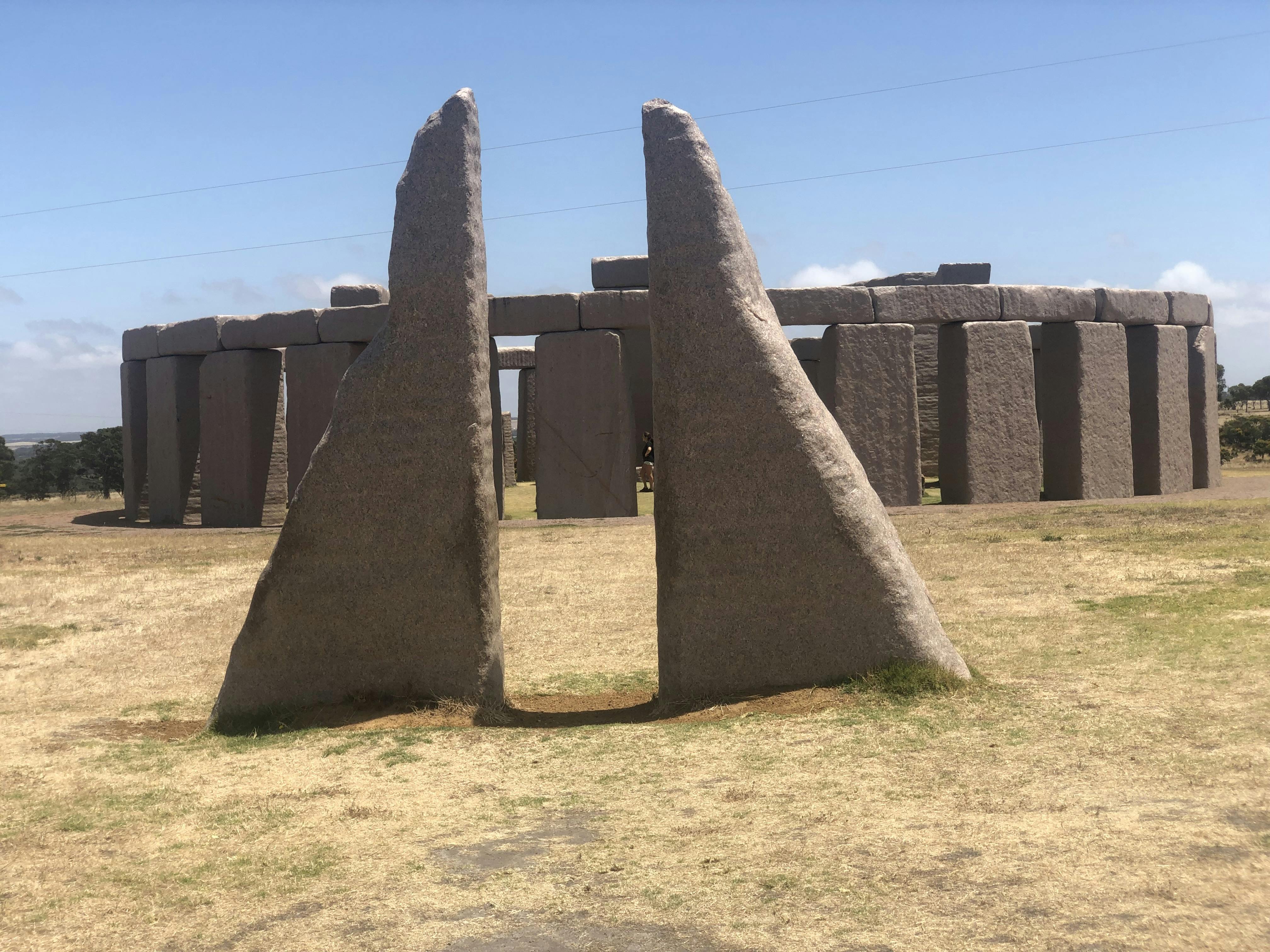 Heel stone’s position to allow sun rays to pass through longest and shortest day of the year .