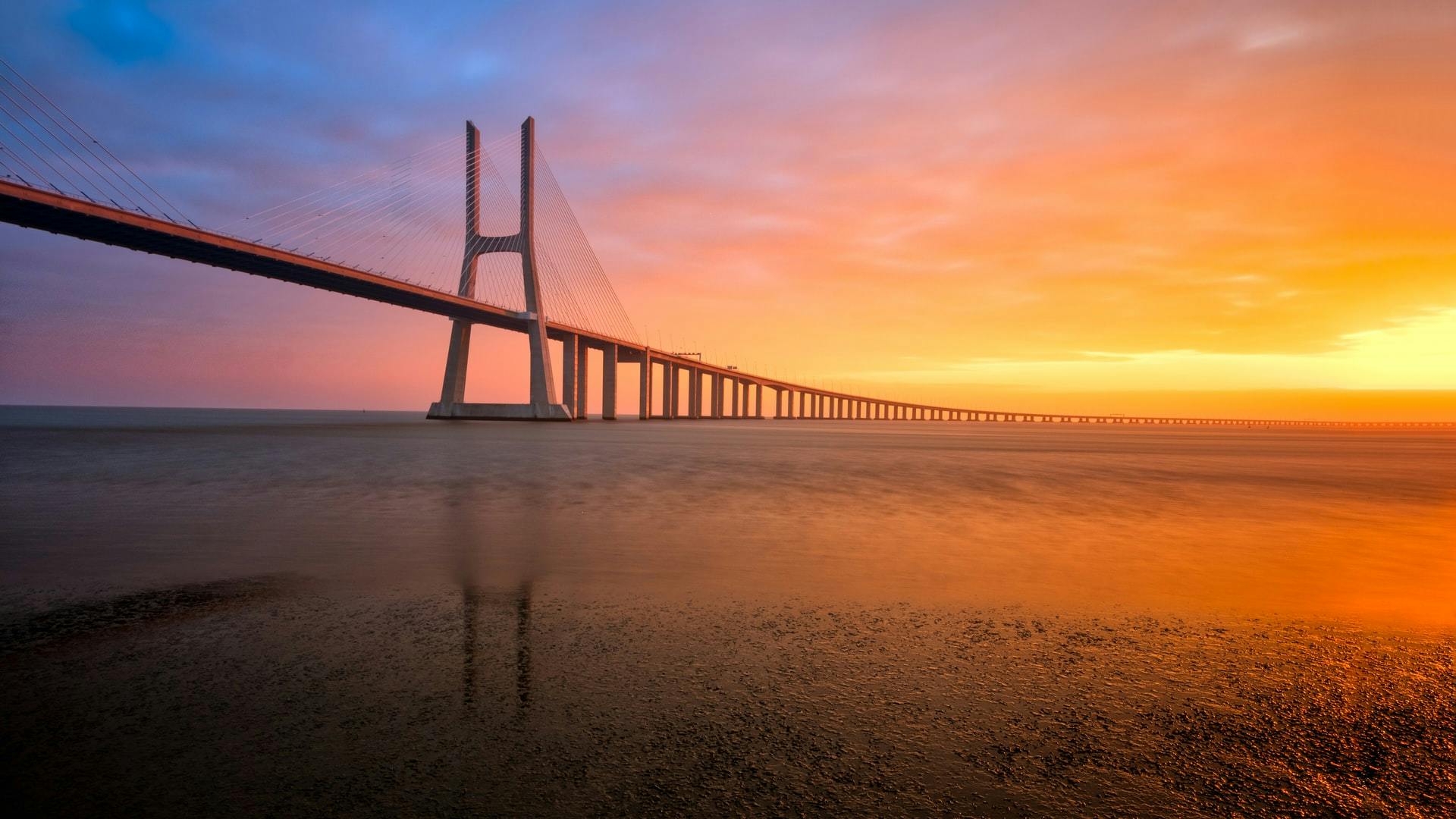 Everaldo Coelho (https://unsplash.com/@_everaldo)