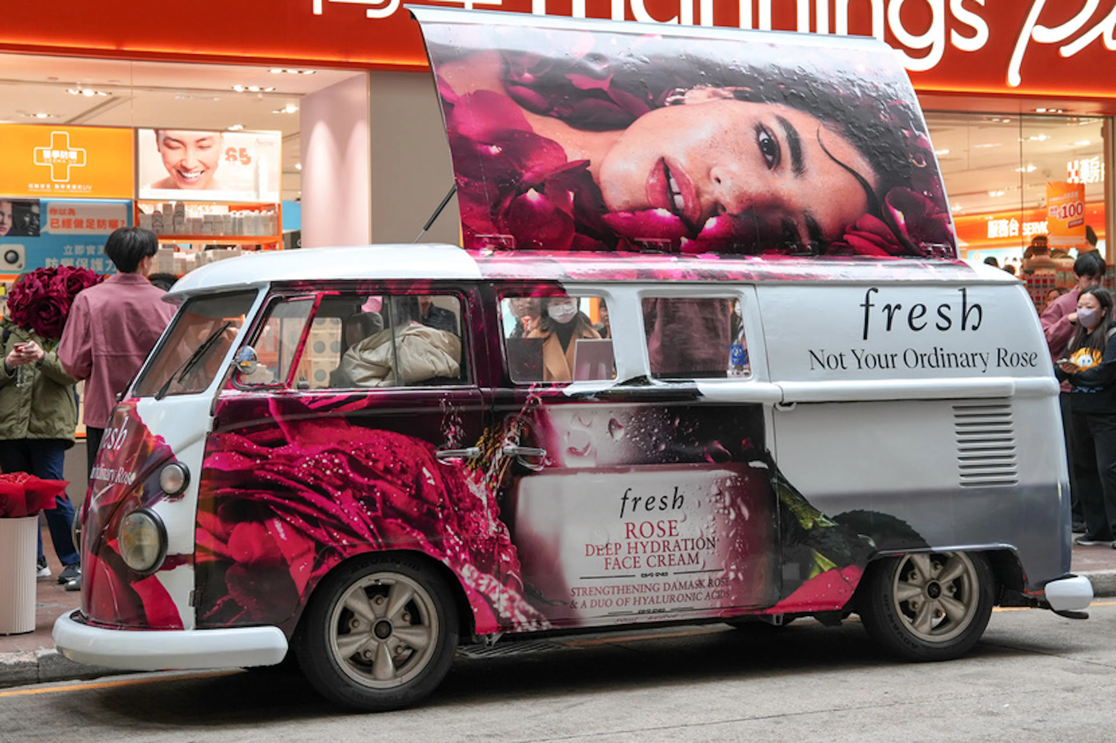 fresh rose hydration mobile promotion truck in Mong Kok