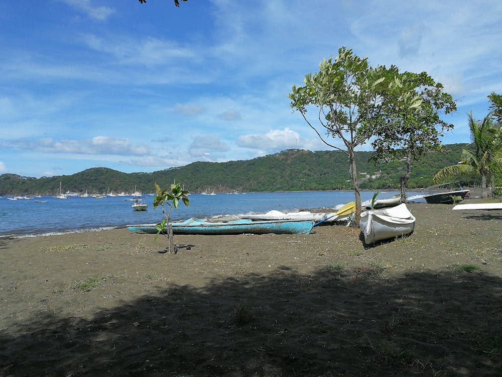 Where can I rent a car in Costa Rica? Where can I rent a car in Costa Rica without a credit card?