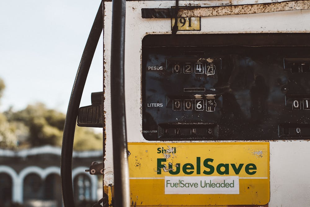 Rental cars and gas station scams Don't be scamed at the gas station with your rental car