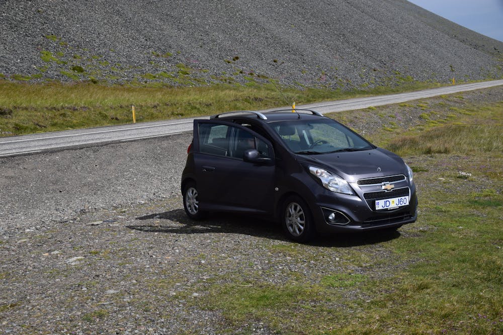What is the best car to rent in Iceland?
