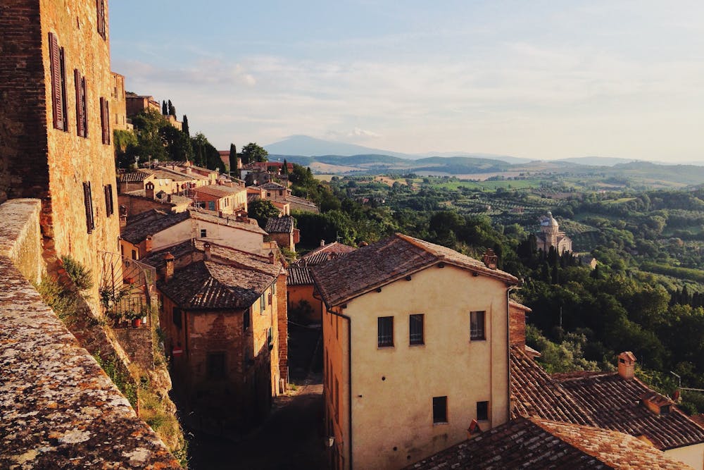 Rent a car in Italy depending your age Age requirements for car rental in Italy