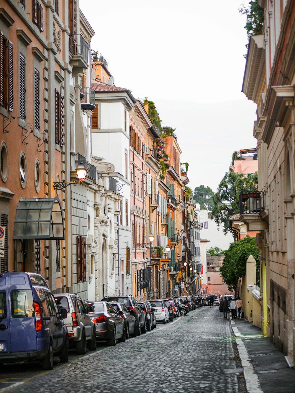 What are the costs of renting a car in Italy? What are the costs of renting a car in Italy?