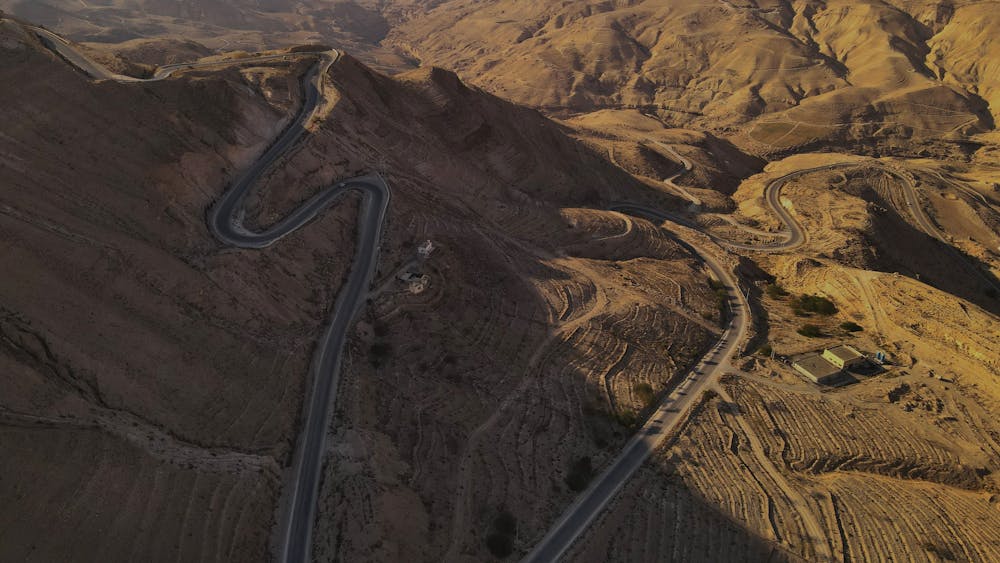King's Highway in Jordanië Bochtige wegen King's Highway