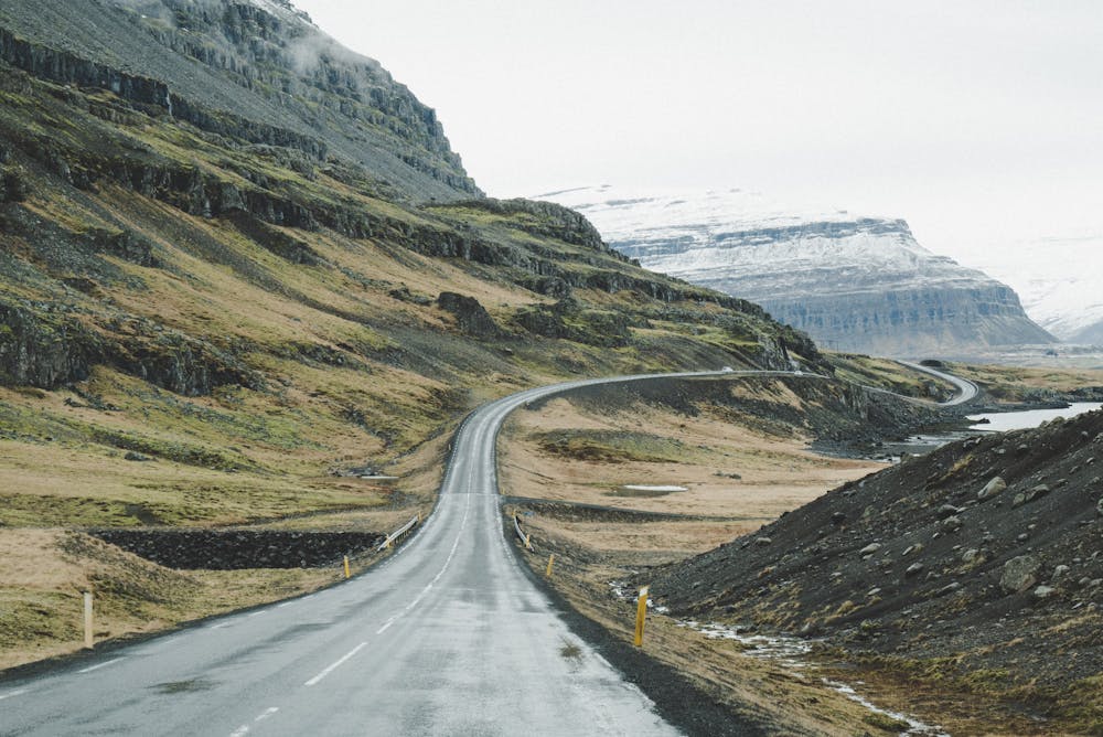 Een auto huren in IJsland met all-inclusive verzekering