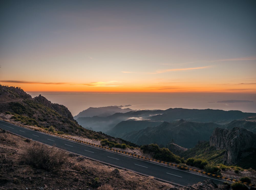 Where to rent a car in Portugal? Driving from Portugal to Spain with your rental car