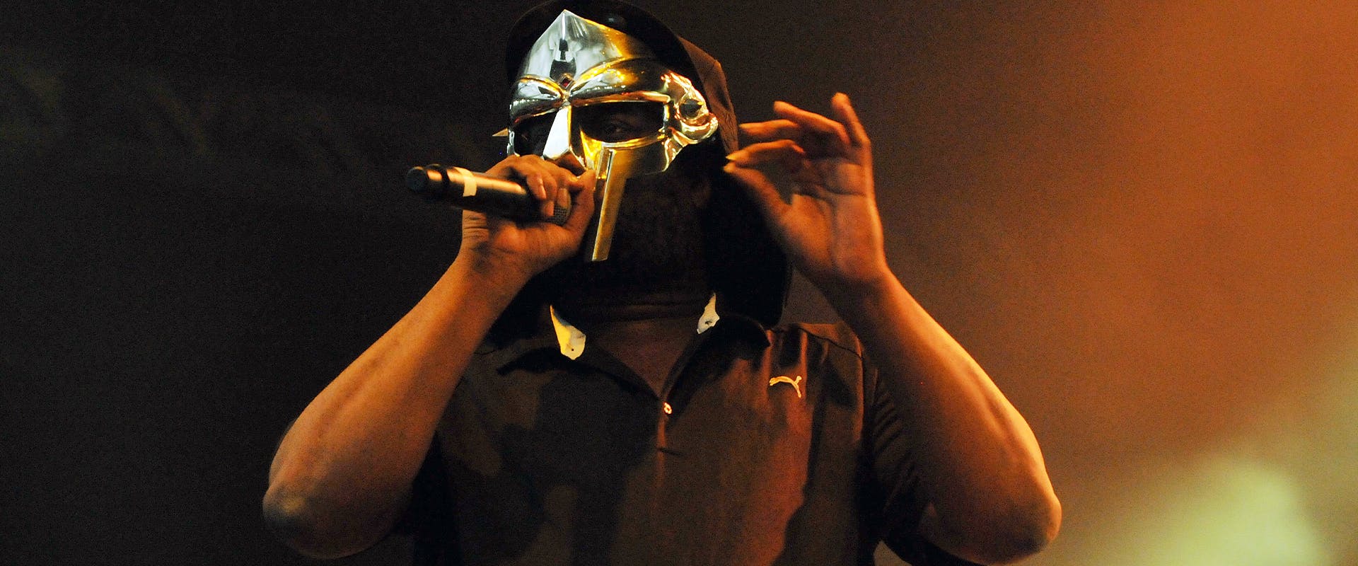 MF DOOM Perfroming