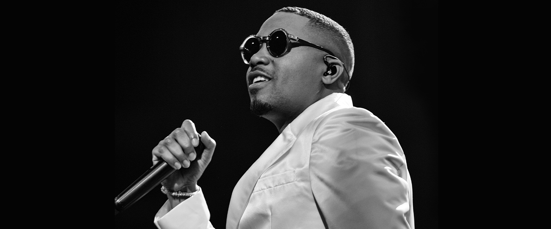 Nas Performing