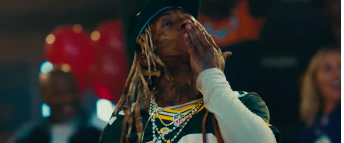 Lil Wayne Talks Tom Brady vs. Aaron Rodgers & More [Video]