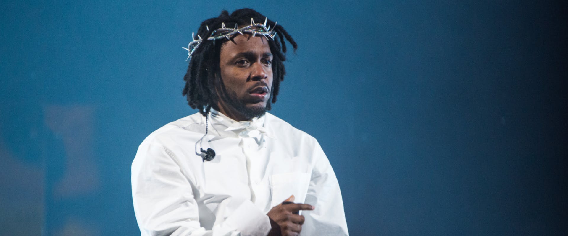 GLASTONBURY, ENGLAND - JUNE 26: Kendrick Lamar performs on the Pyramid stage during day five of Glastonbury Festival at Worthy Farm, Pilton on June 26, 2022 in Glastonbury, England. (Photo by Joseph Okpako/WireImage)