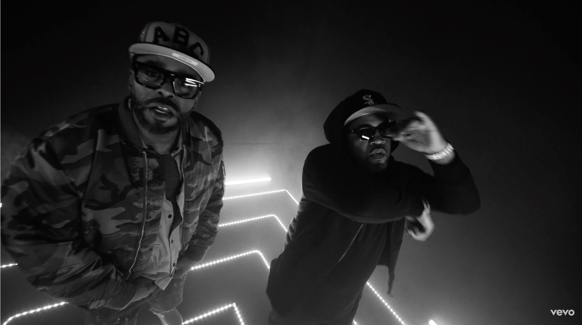 Lloyd Banks And Method Man Drop Video for '101 Razors'