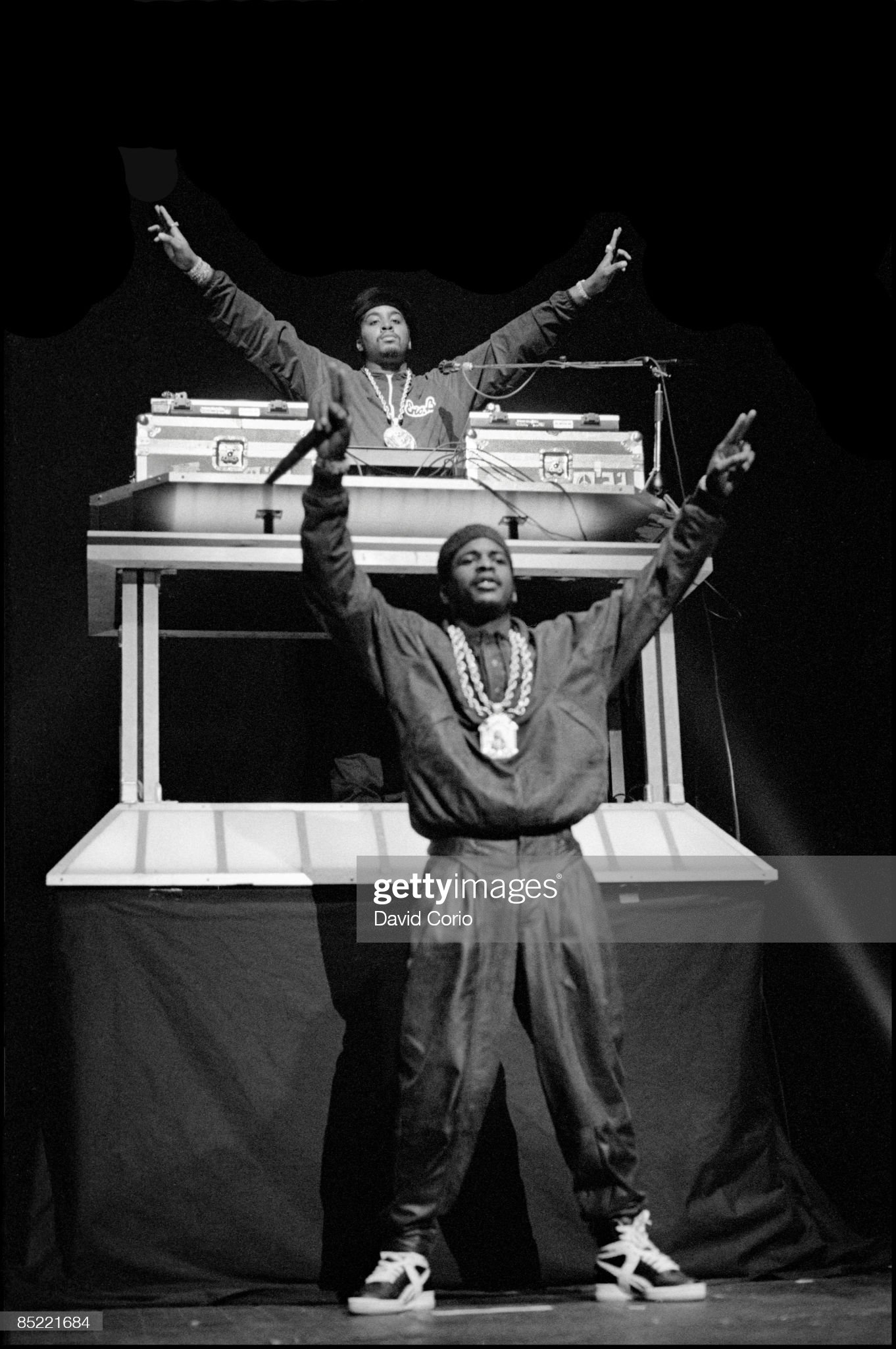 Eric B (back) and Rakim (front) at Hammersmith Odeon, London 2 November 1987 (Photo by David Corio/Redferns)