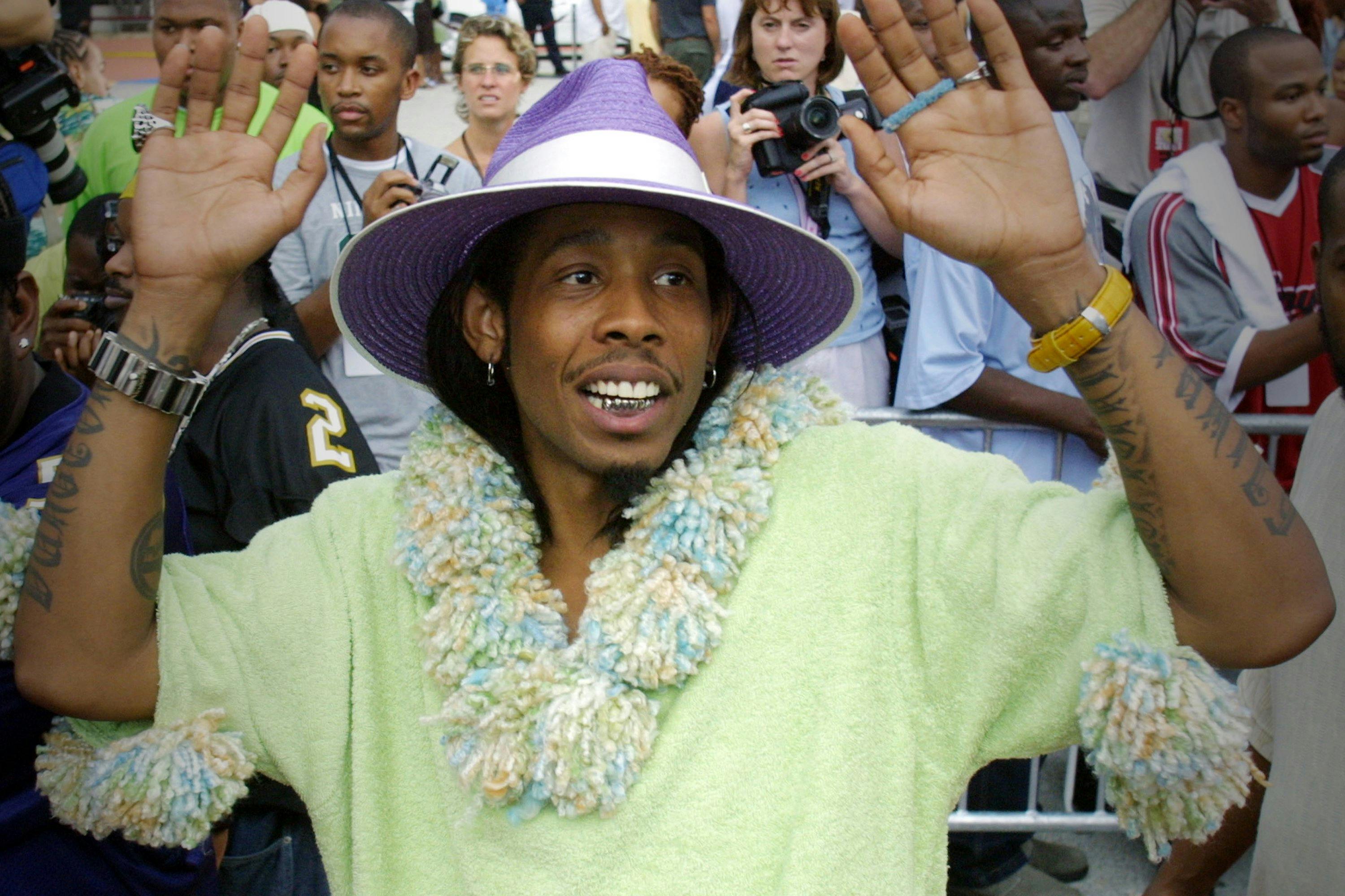 Big Gipp arrives at the Source Hip-Hop Awards August 20, 2001 in Miami Beach, FL. (Photo by Joe Raedle/Getty Images)