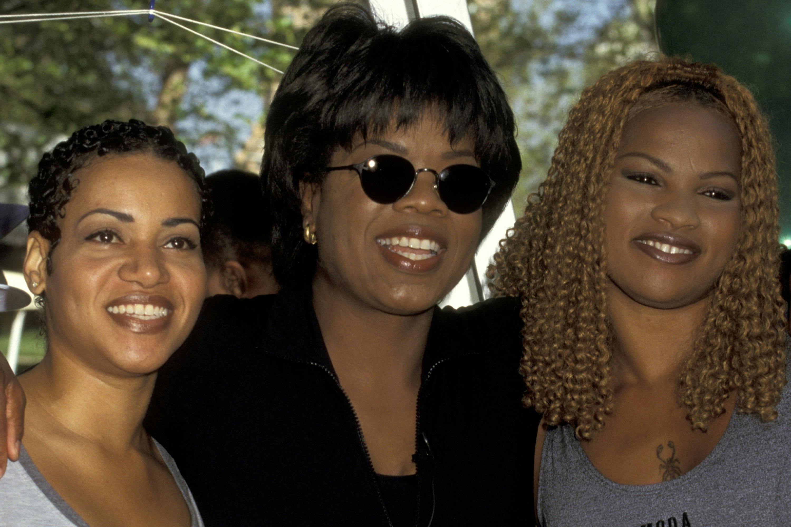 Cheryl “Salt” James and Sandra “Pepa” Denton of Salt-N-Pepa
with Oprah Winfrey