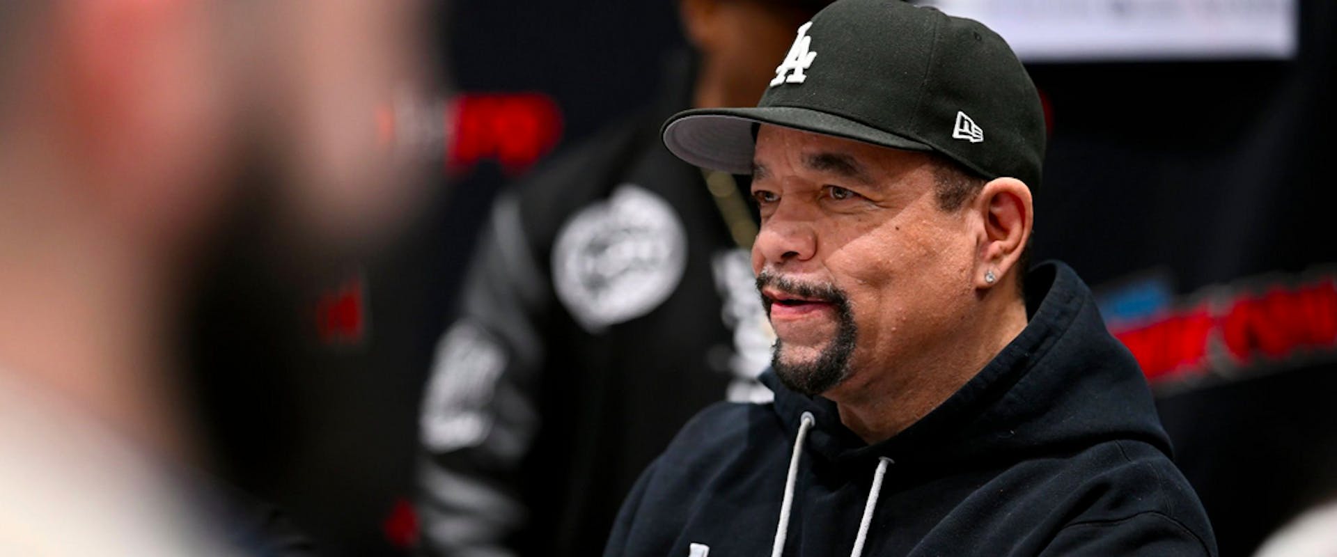 NEW YORK, NEW YORK - OCTOBER 08: Ice-T speaks to fans during New York Comic Con 2022 on October 08, 2022 in New York City. 